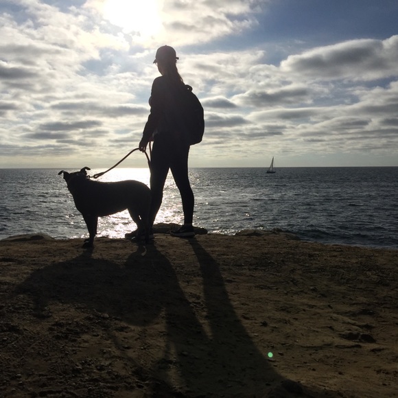 Meet your Posher, Steph - Picture 2 of 3